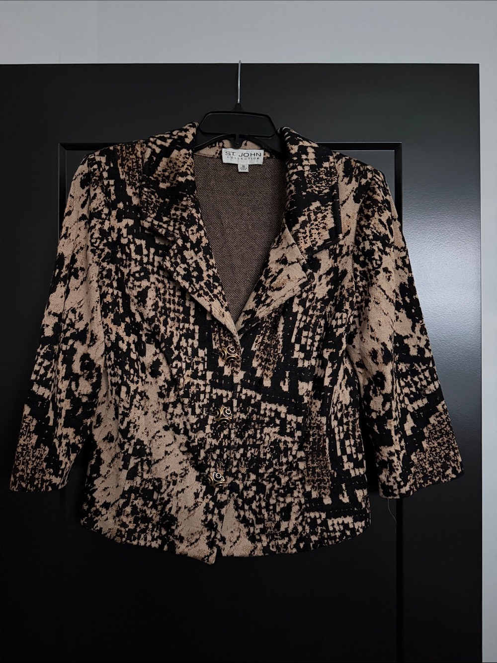 St. John Black and Beige Patterned Knit Blazer